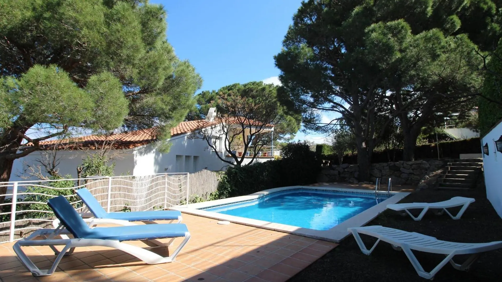 Apartmán La Mora II - 4 - Gran Apartamento Con Jardin. Vistas La Mar Y Piscina Privada. - Es-228-57 El Port De La Selva