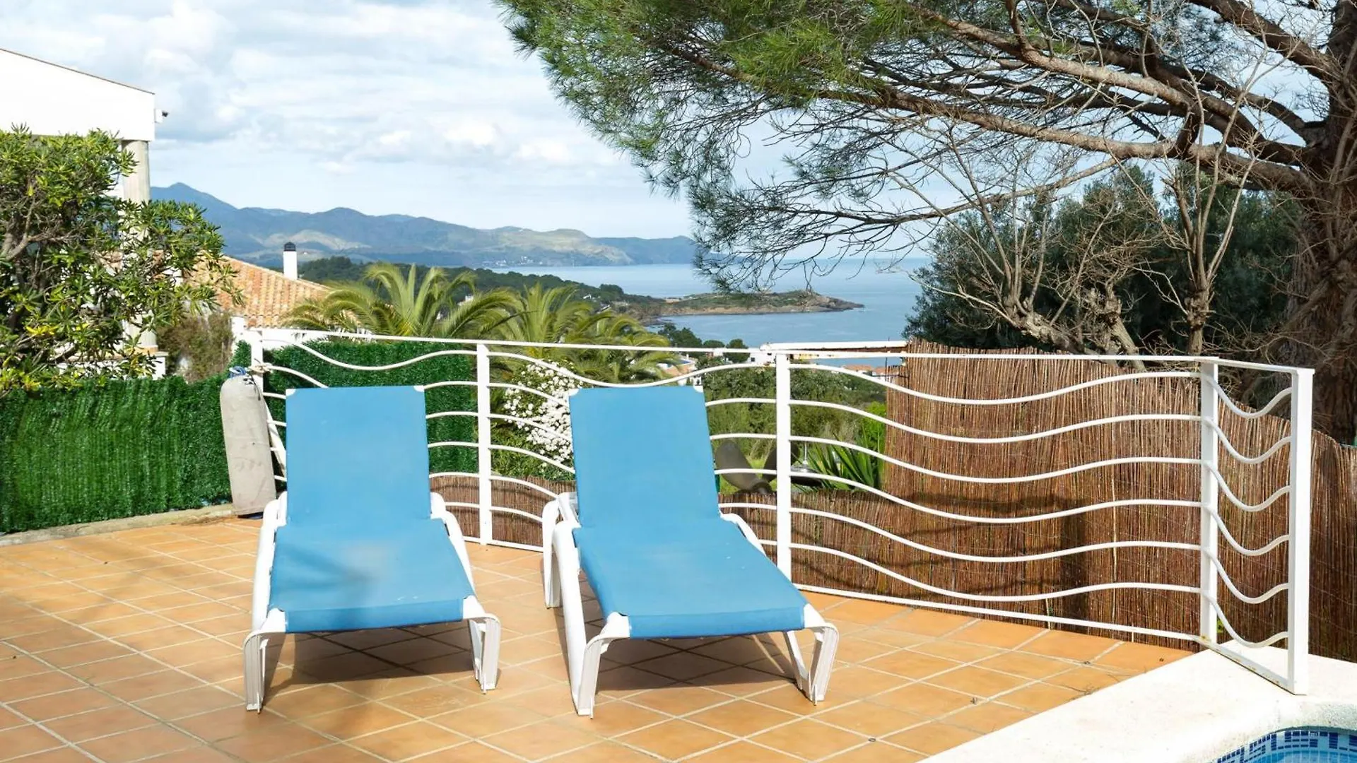 La Mora II - 4 - Gran Apartamento Con Jardin. Vistas La Mar Y Piscina Privada. - Es-228-57 El Port De La Selva